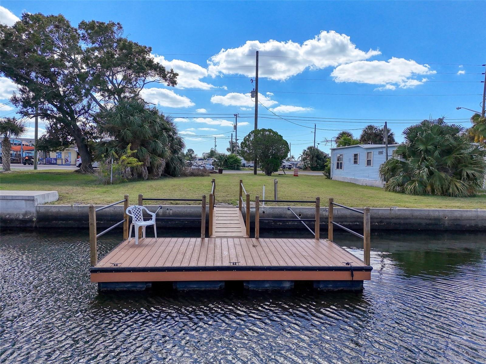 HUDSON BEACH ESTATES - Land