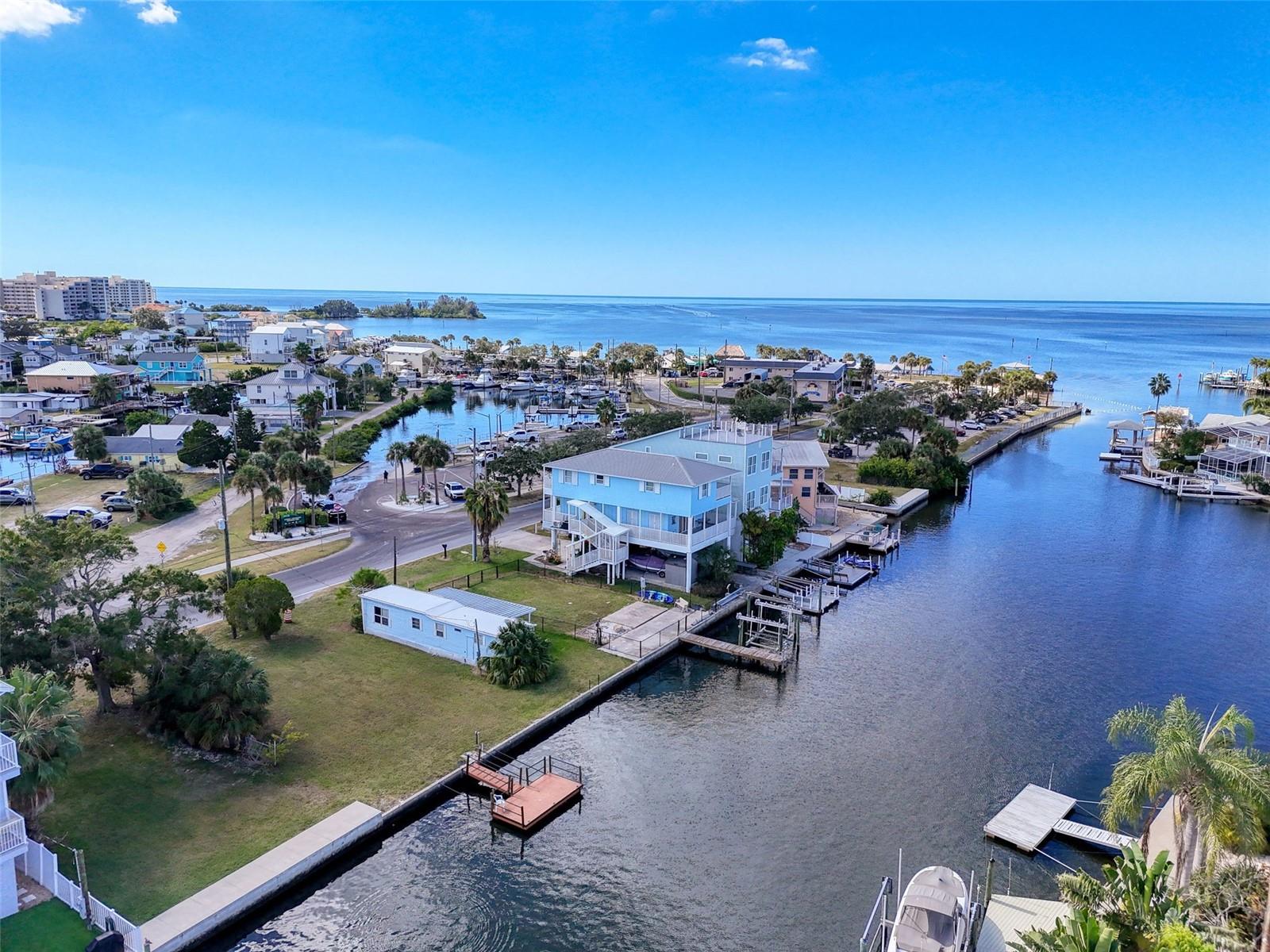 HUDSON BEACH ESTATES - Land