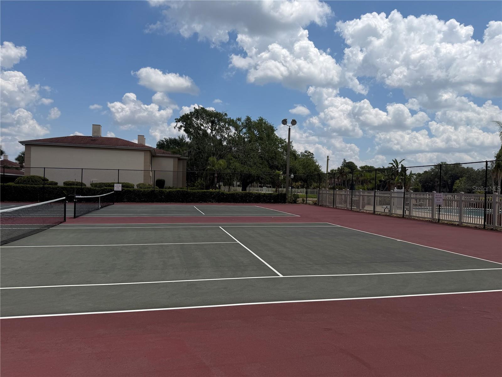 THE GRAND AT OLDE CARROLLWOOD - Residential