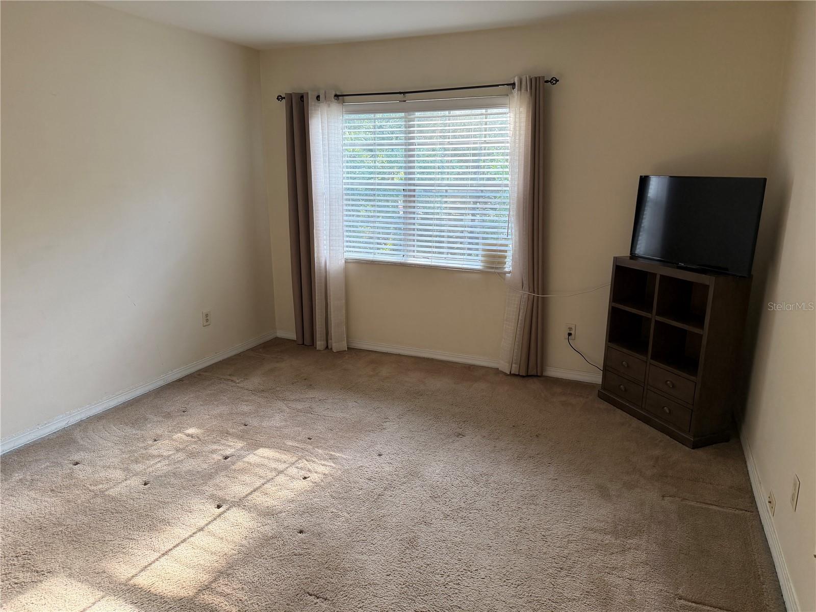 THE GRAND AT OLDE CARROLLWOOD - Residential