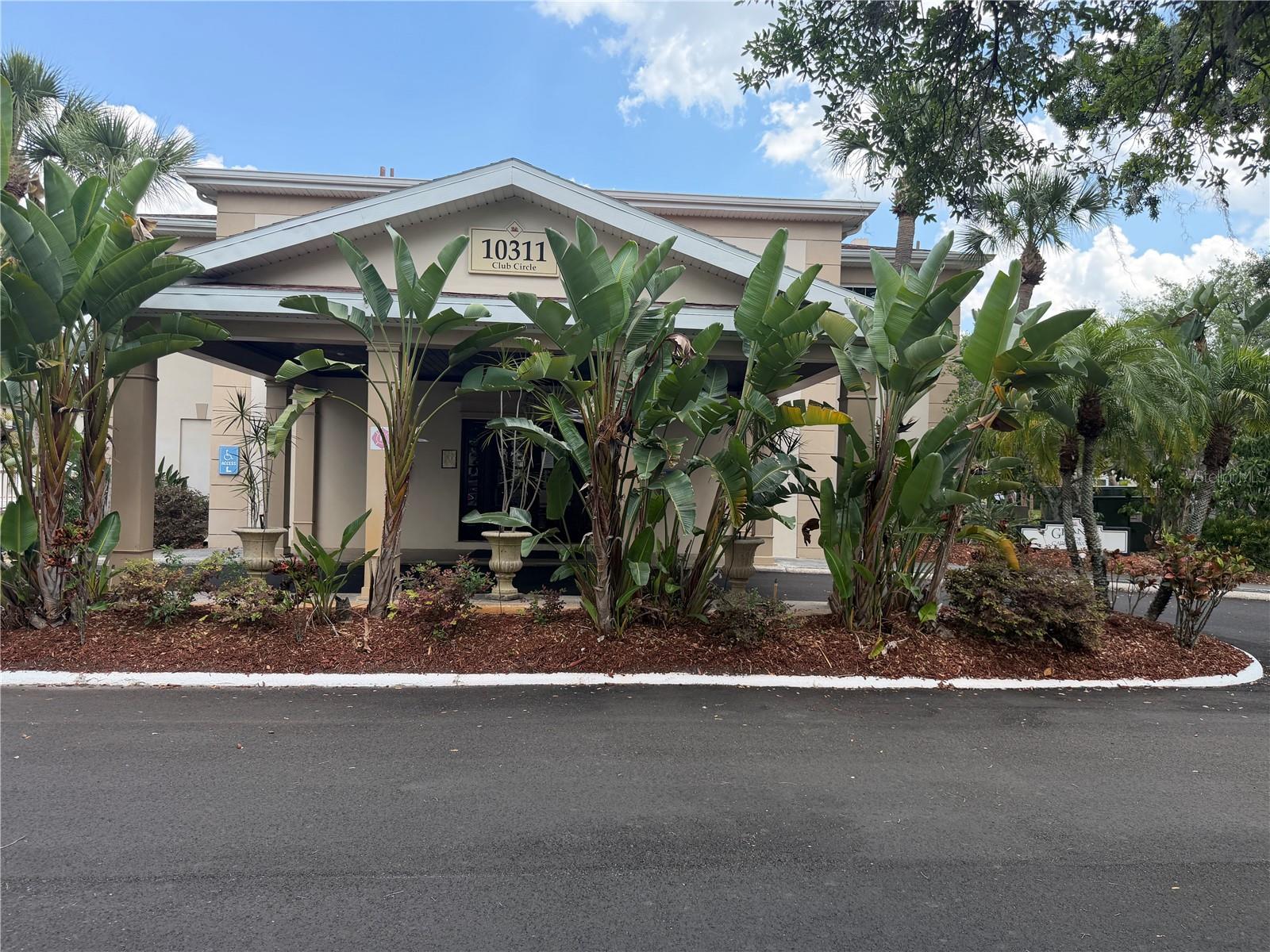 THE GRAND AT OLDE CARROLLWOOD - Residential