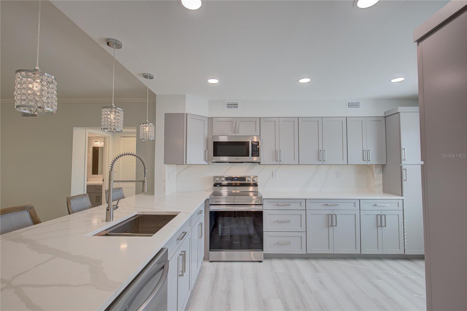 7321 CENTRAL AVENUE 301