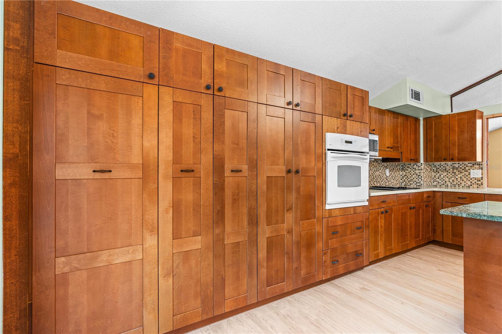 TOMOKA OAKS COUNTRY CLUB ESTATES - Residential