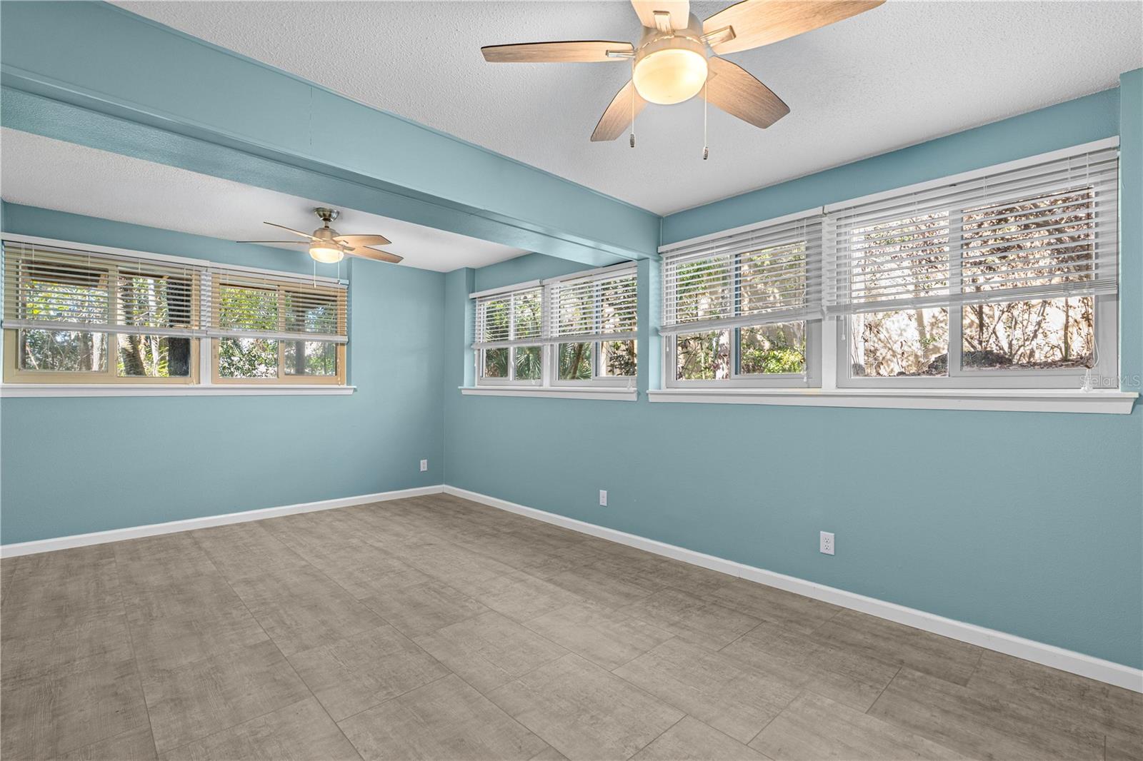 TOMOKA OAKS COUNTRY CLUB ESTATES - Residential