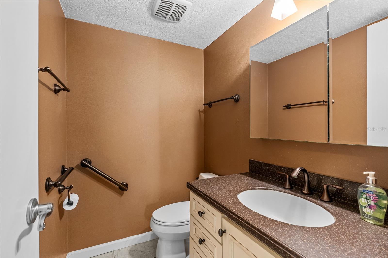 TOMOKA OAKS COUNTRY CLUB ESTATES - Residential