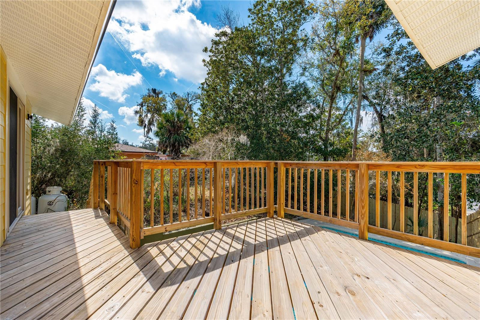 TOMOKA OAKS COUNTRY CLUB ESTATES - Residential