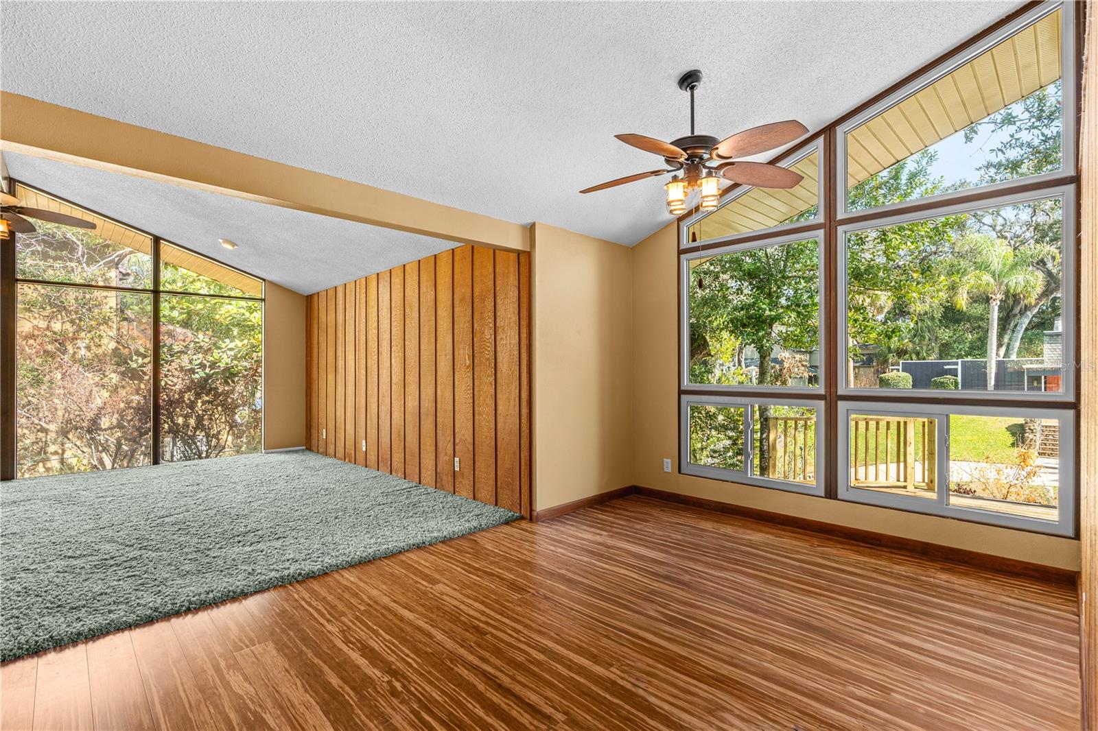 TOMOKA OAKS COUNTRY CLUB ESTATES - Residential