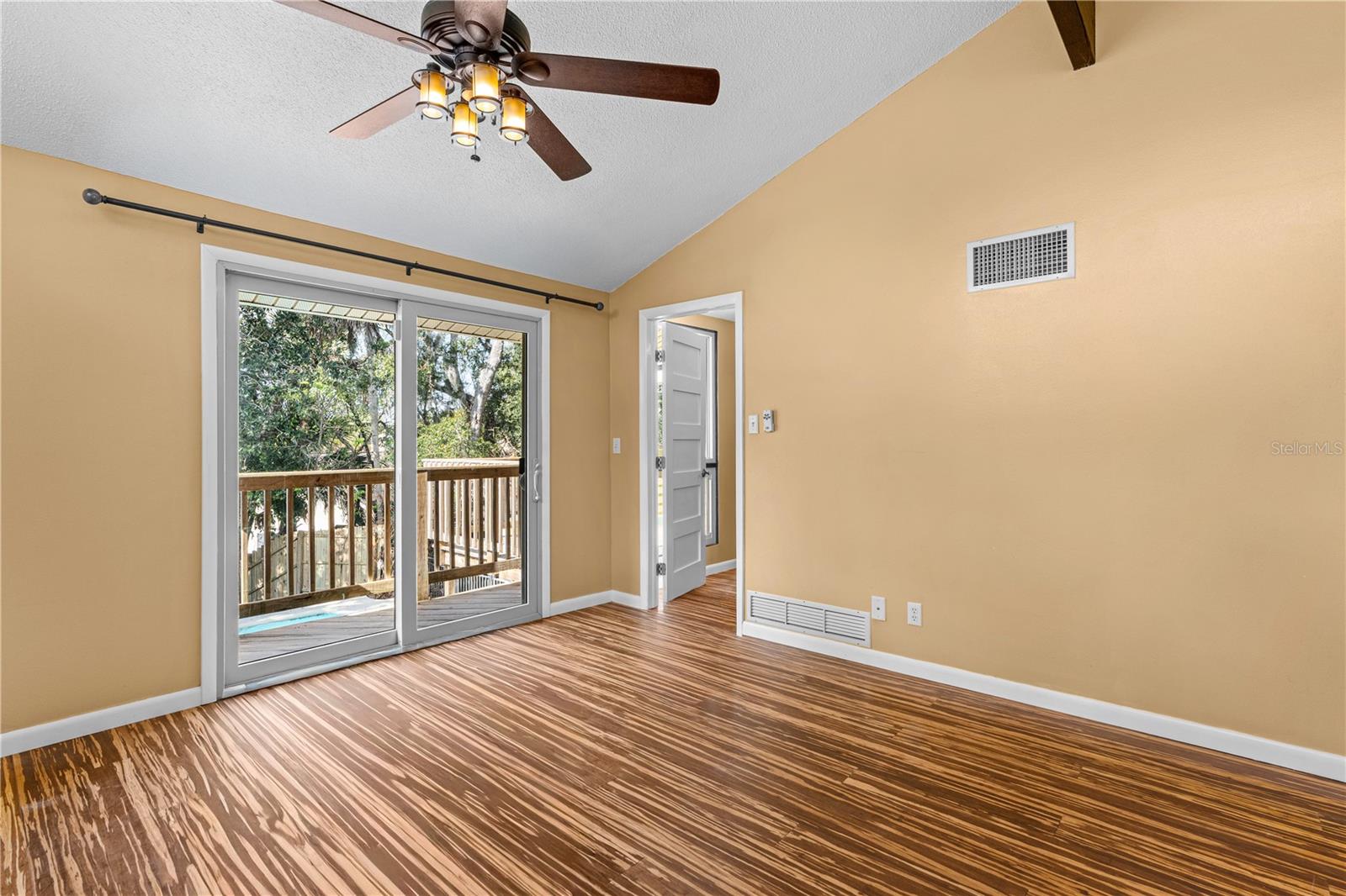 TOMOKA OAKS COUNTRY CLUB ESTATES - Residential