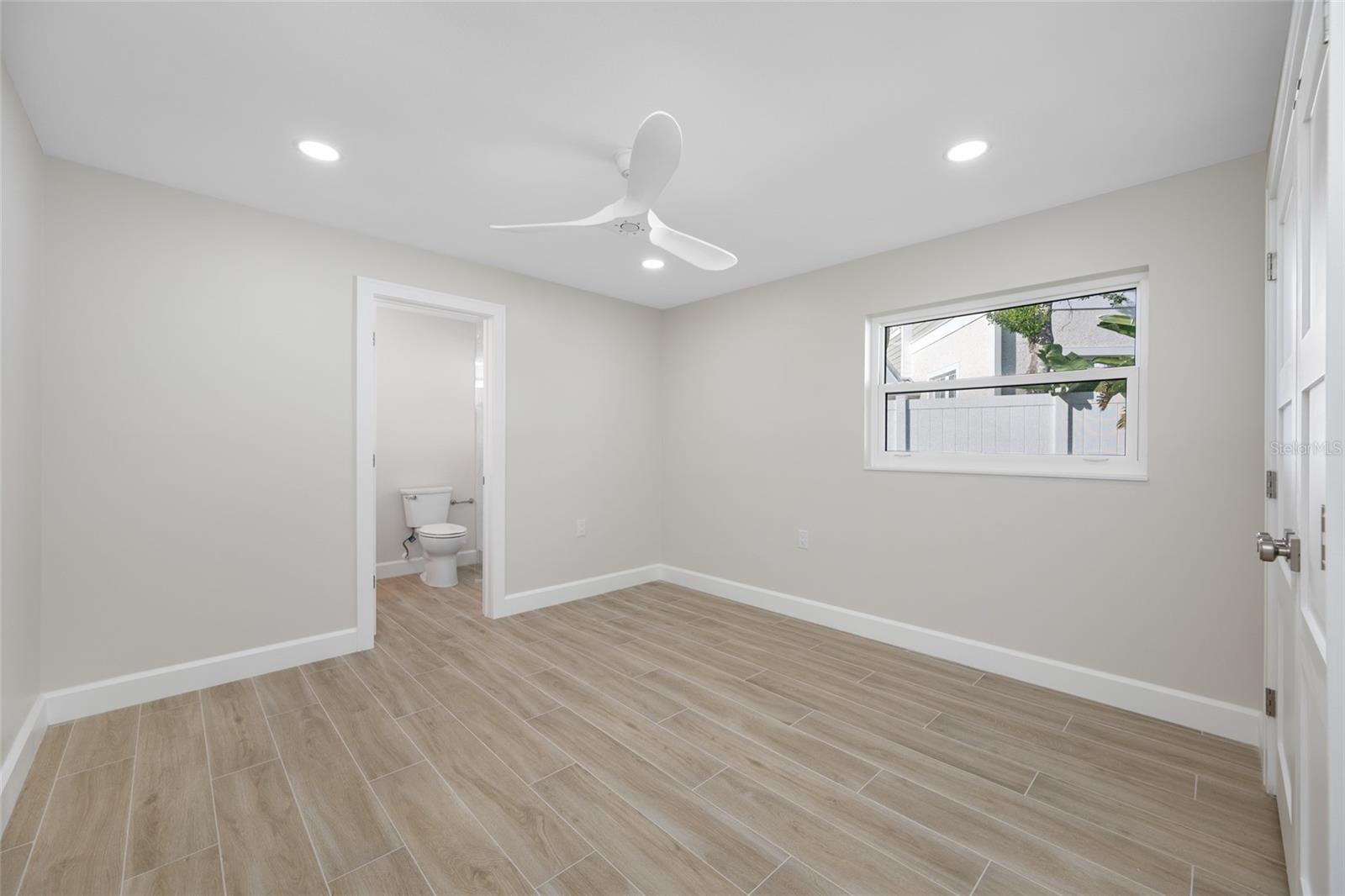 THREE PALMS POINT - Residential