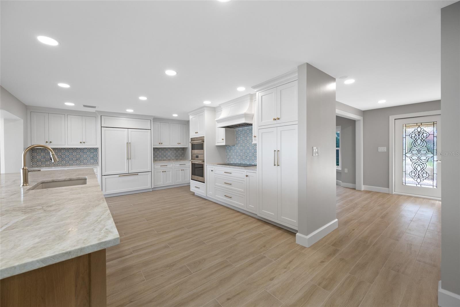 THREE PALMS POINT - Residential