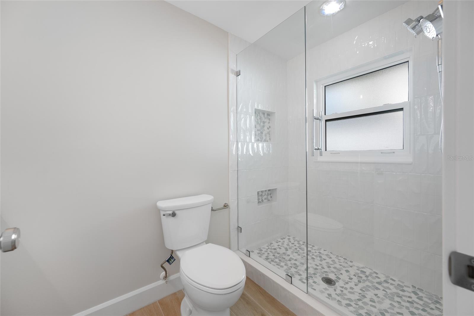 THREE PALMS POINT - Residential