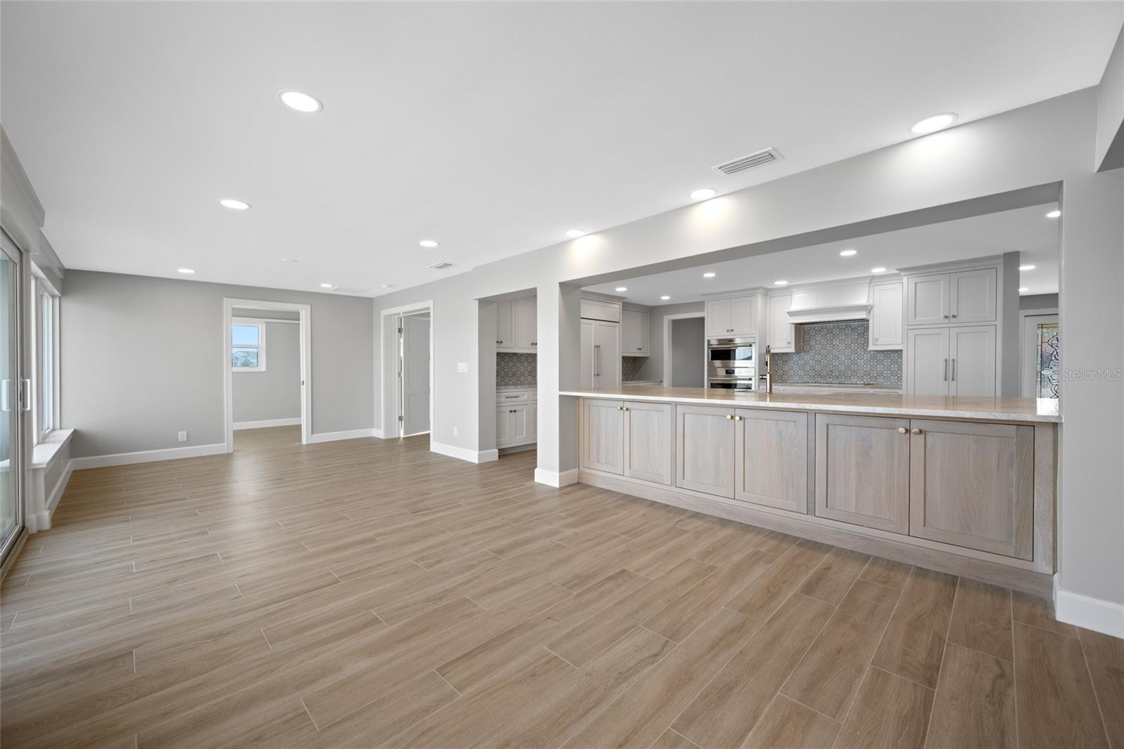 THREE PALMS POINT - Residential