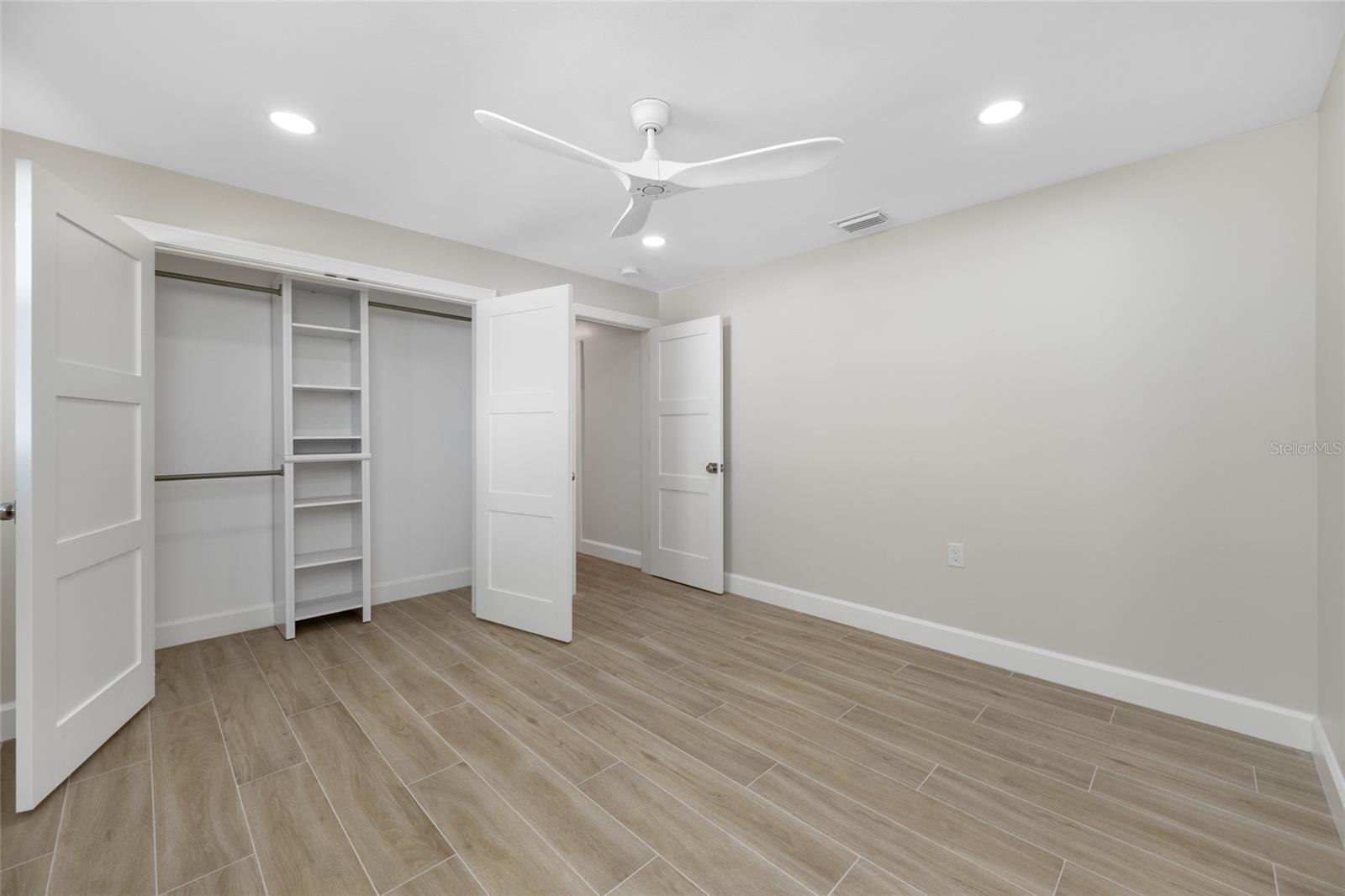 THREE PALMS POINT - Residential