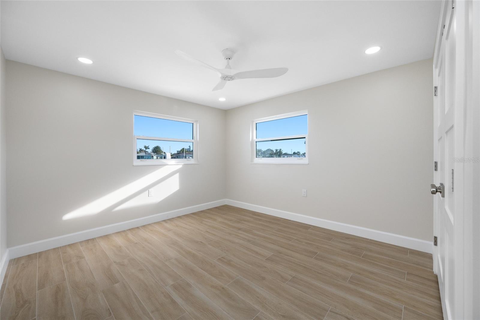 THREE PALMS POINT - Residential