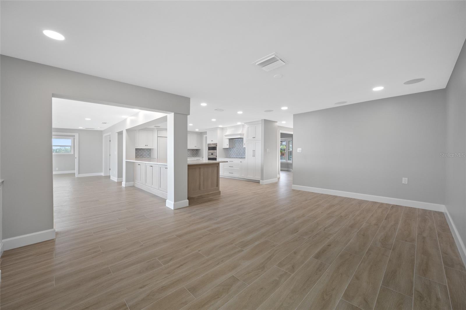 THREE PALMS POINT - Residential