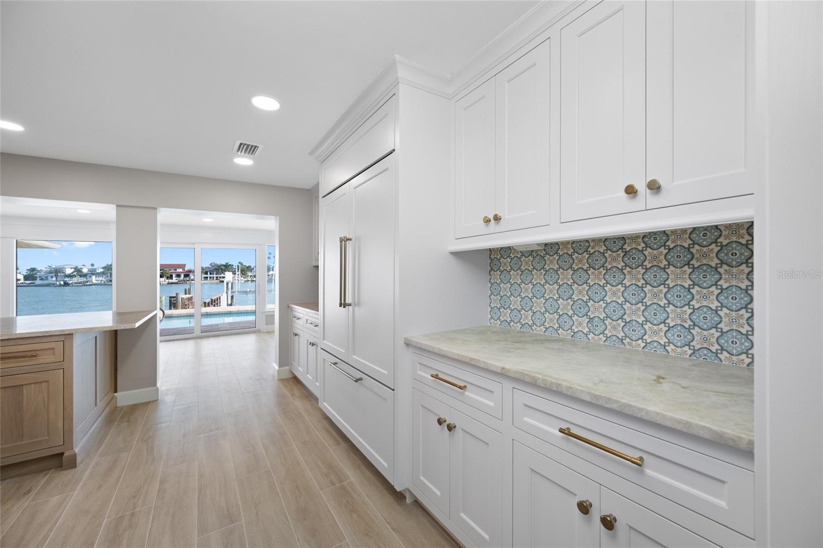 THREE PALMS POINT - Residential