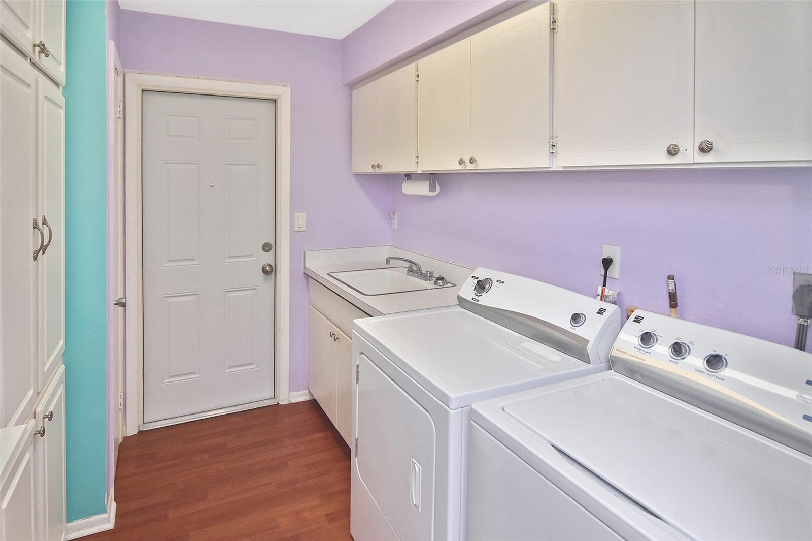 VENICE GARDENS - Residential