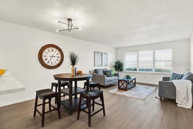 BAYWAY ISLES POINT BRITTANY FIVE - Residential