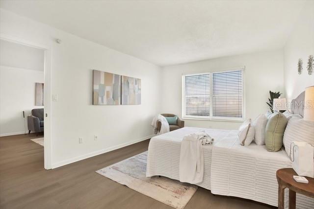 BAYWAY ISLES POINT BRITTANY FIVE - Residential