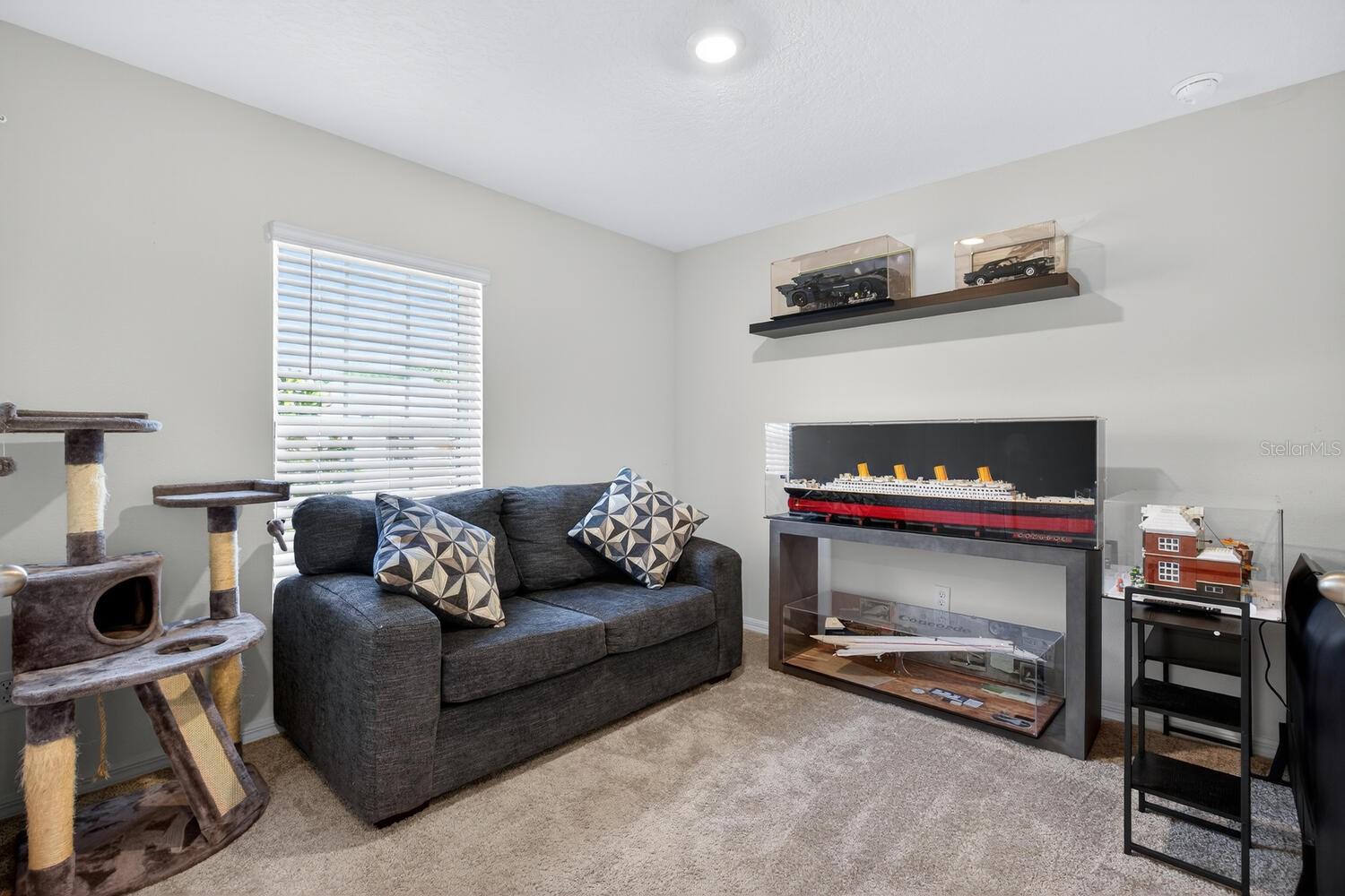 LEIGHIGH WOODS - Residential