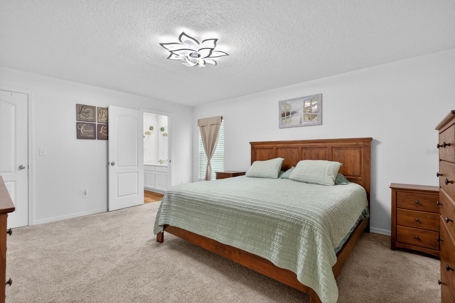 LEIGHIGH WOODS - Residential