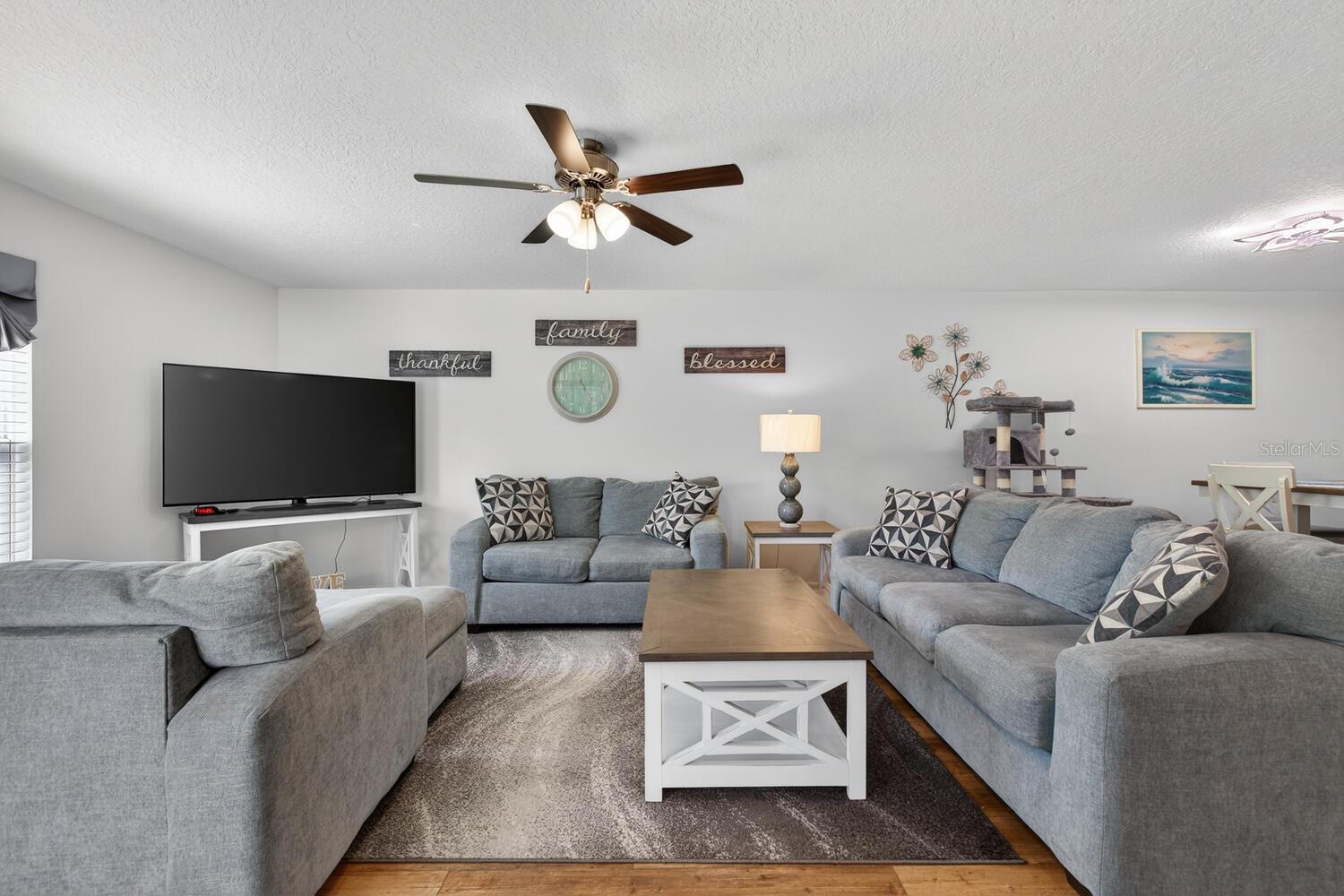 LEIGHIGH WOODS - Residential