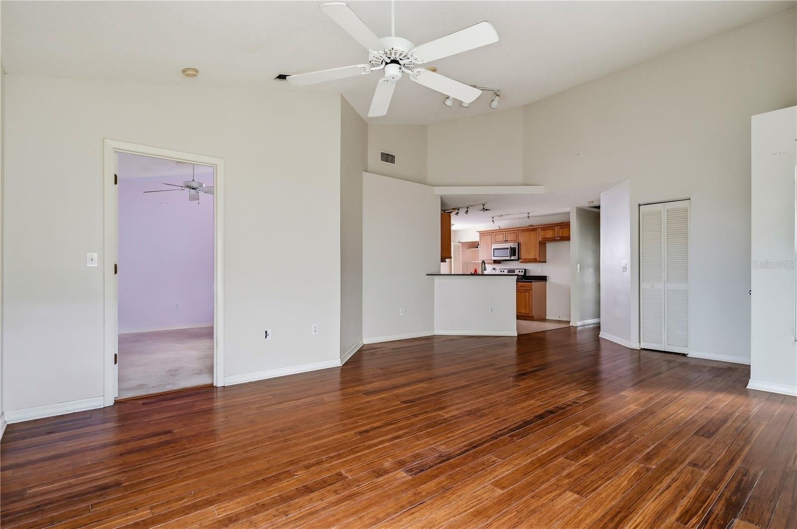 4205 SAINT CLAIR DRIVE