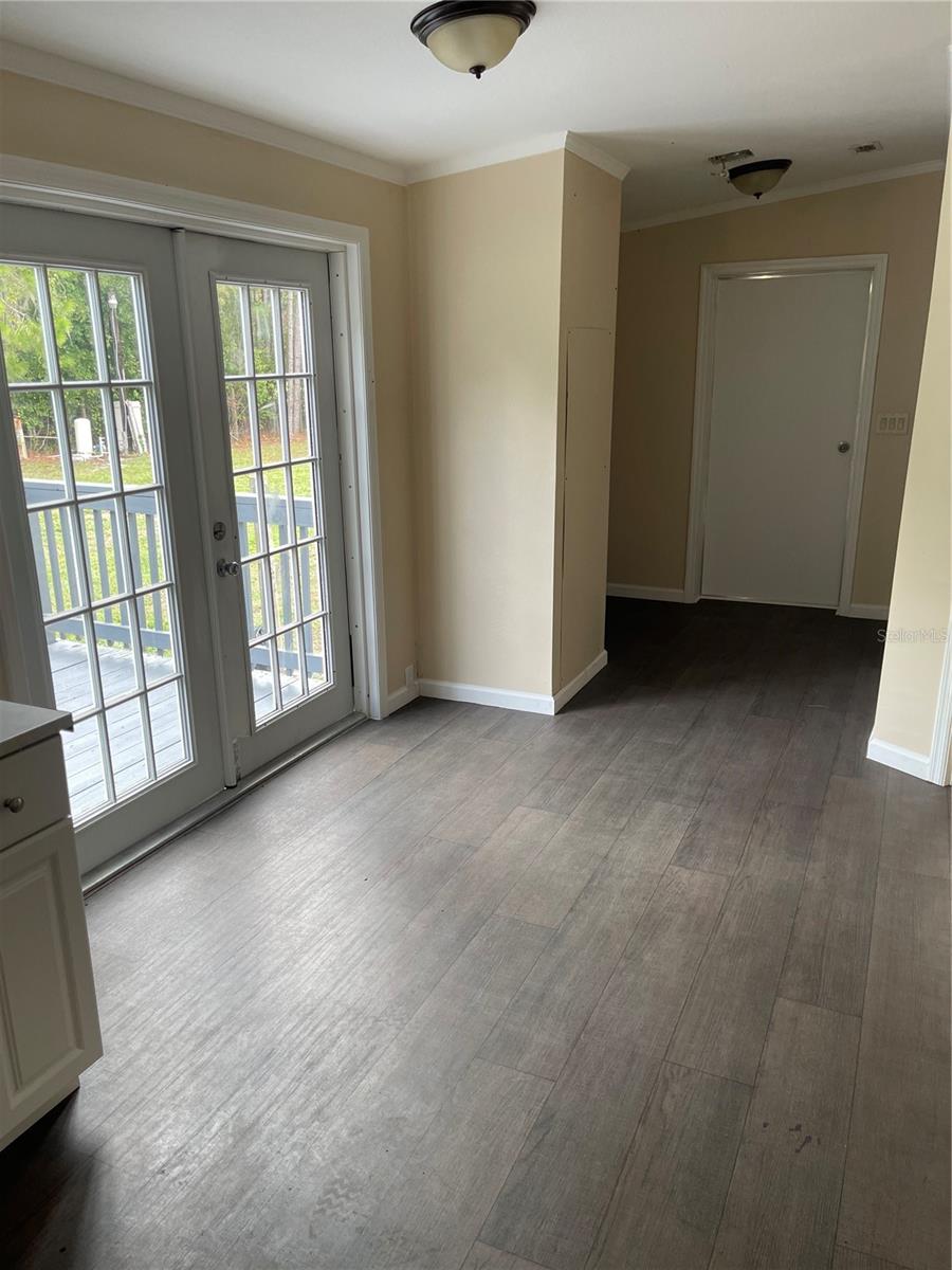 2805 FORESTLAND DRIVE
