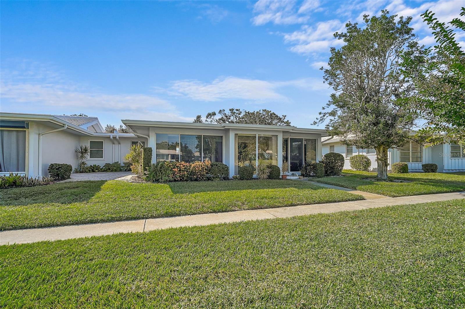 SOUTH GATE VILLAGE GREEN 09 - Residential