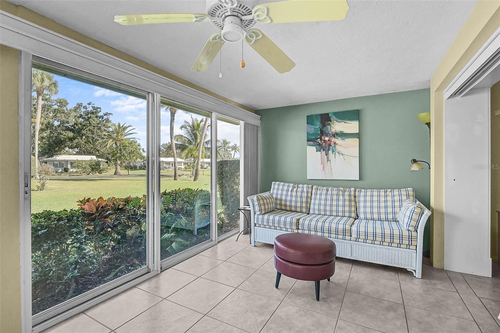 SOUTH GATE VILLAGE GREEN 09 - Residential