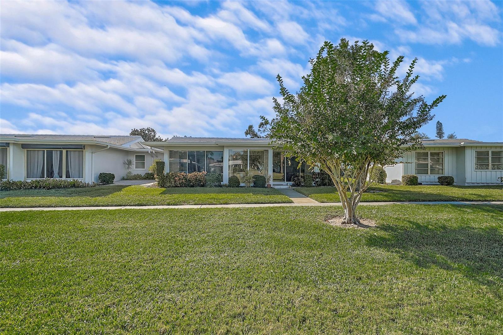 SOUTH GATE VILLAGE GREEN 09 - Residential