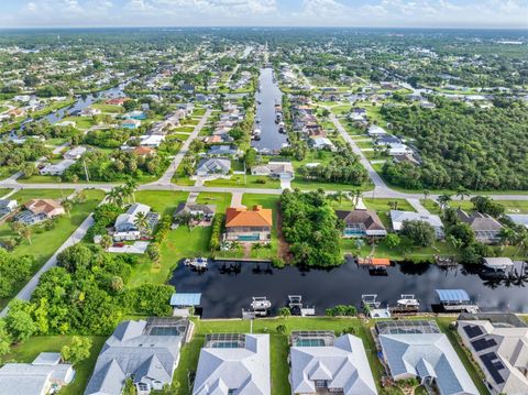 A home in PORT CHARLOTTE