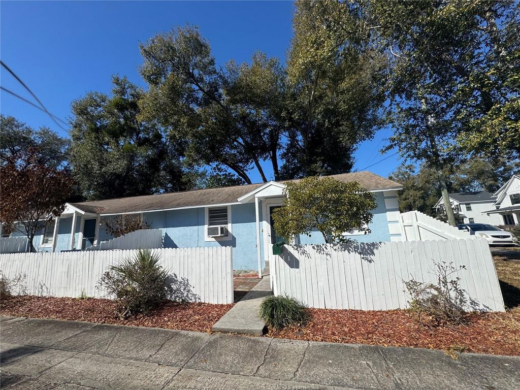 Photo of 3104 E Jefferson Street #A, Orlando, FL 32803 (MLS # O6379757)