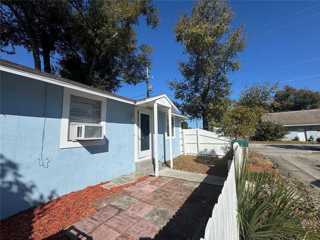 Photo of 3104 E Jefferson Street #A, Orlando, FL 32803 (MLS # O6379757)