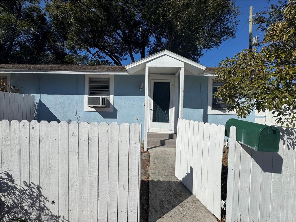 Photo of 3104 E Jefferson Street #A, Orlando, FL 32803 (MLS # O6379757)