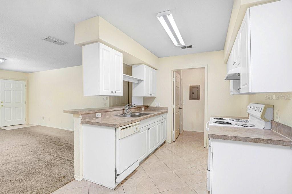 BELMONT AT RYALS CHASE CONDO - Residential