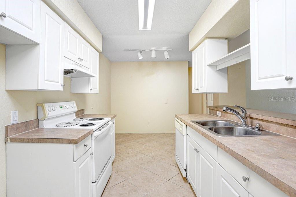 BELMONT AT RYALS CHASE CONDO - Residential