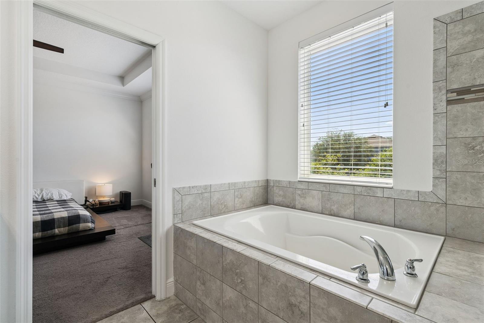 HIGHLANDS/SUMMERLAKE GRVS PH 2 - Residential