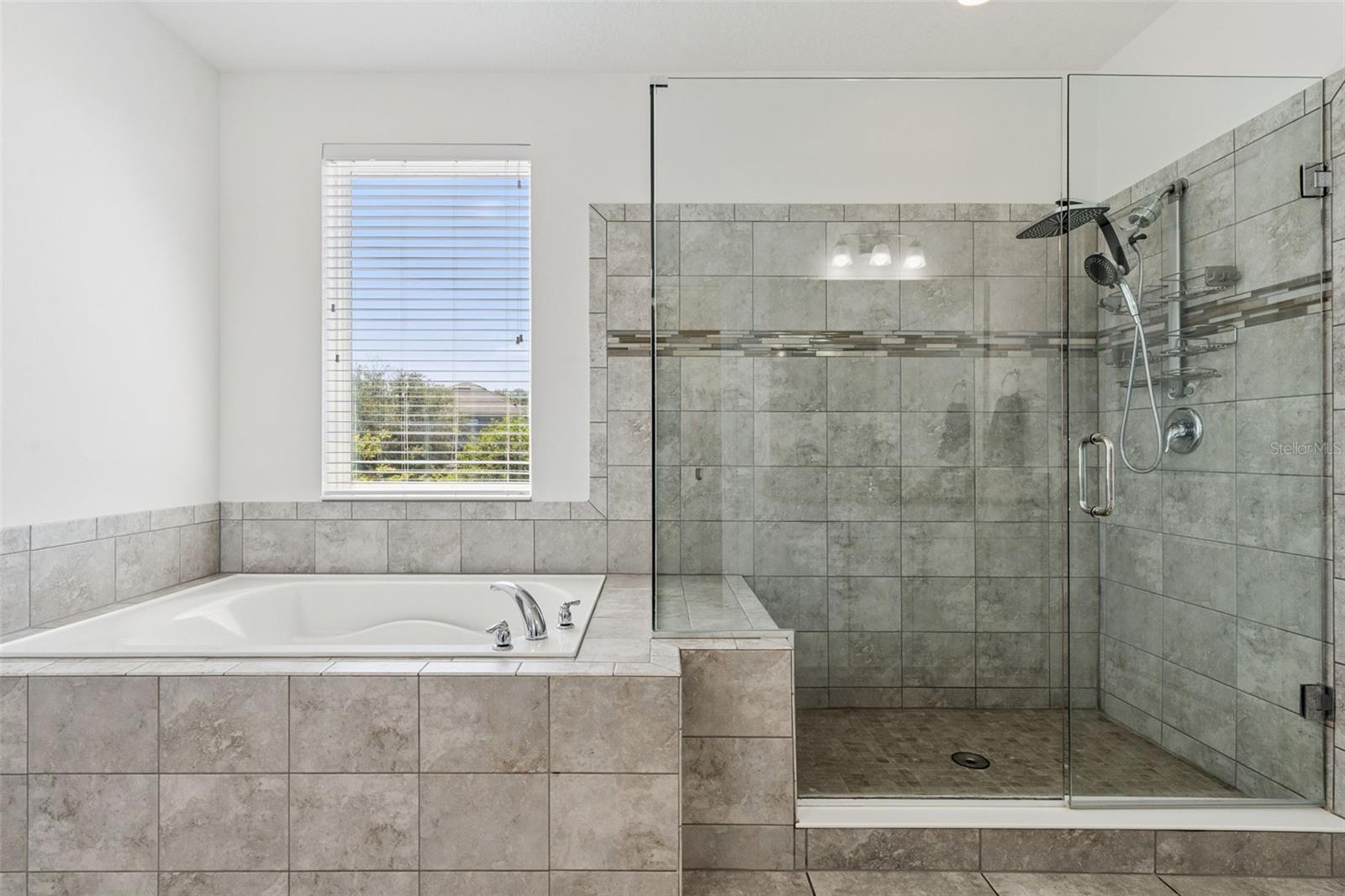 HIGHLANDS/SUMMERLAKE GRVS PH 2 - Residential