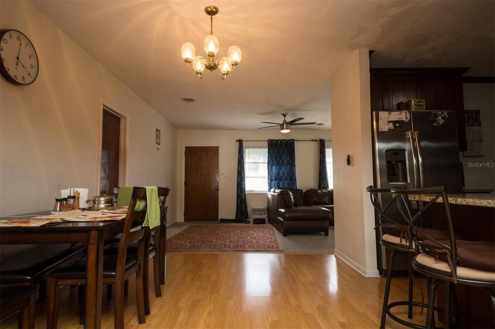 COUNTRY CLUB MANOR - Residential