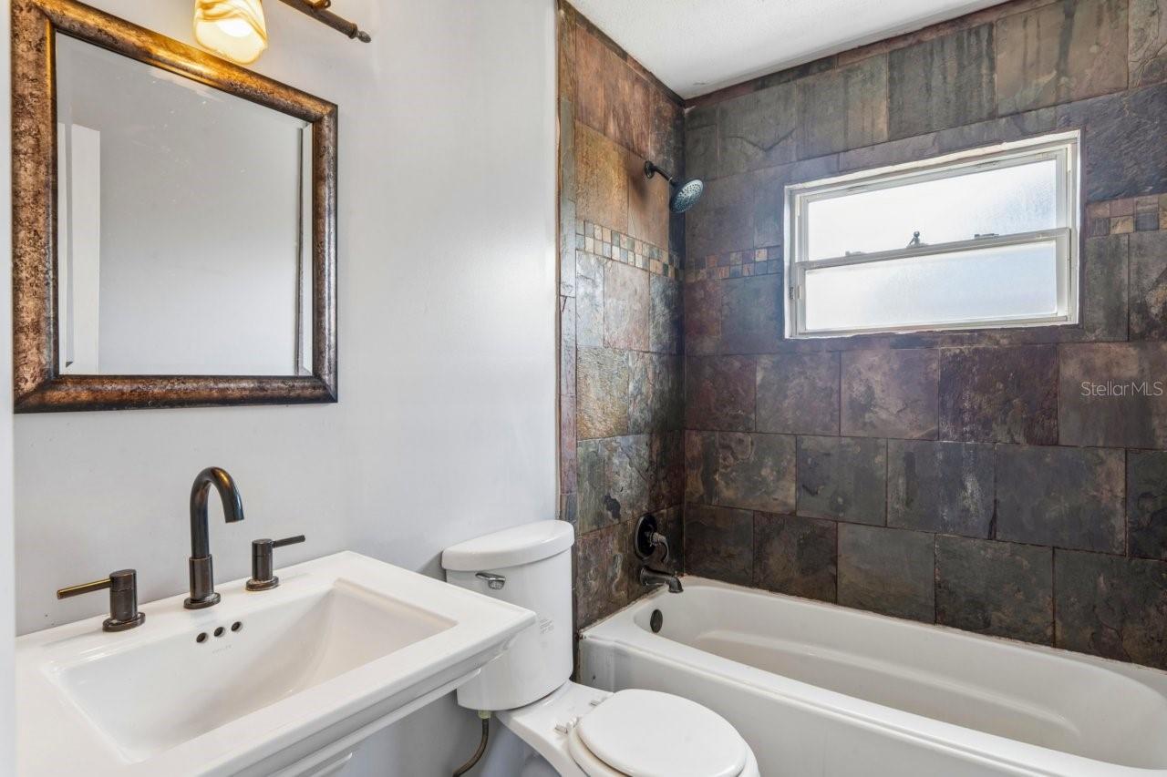 WEATHERSFIELD 2ND ADD - Residential