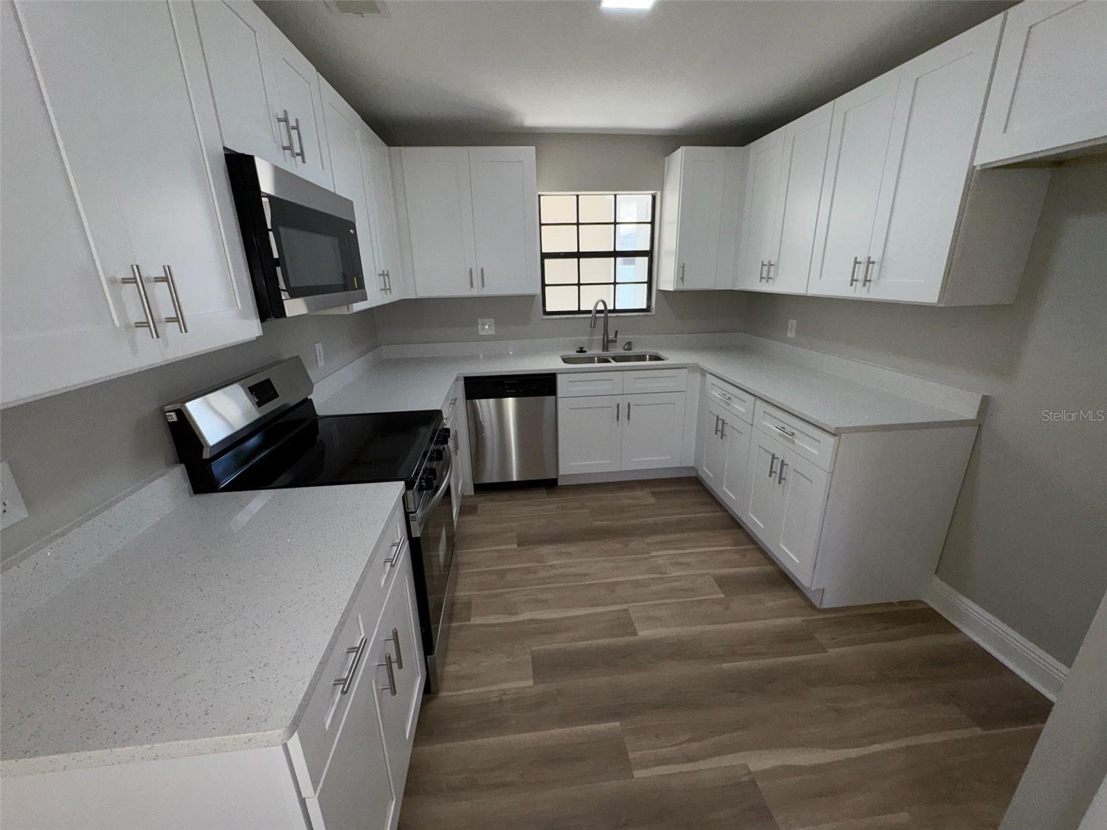 CURRY FORD WOODS - Residential