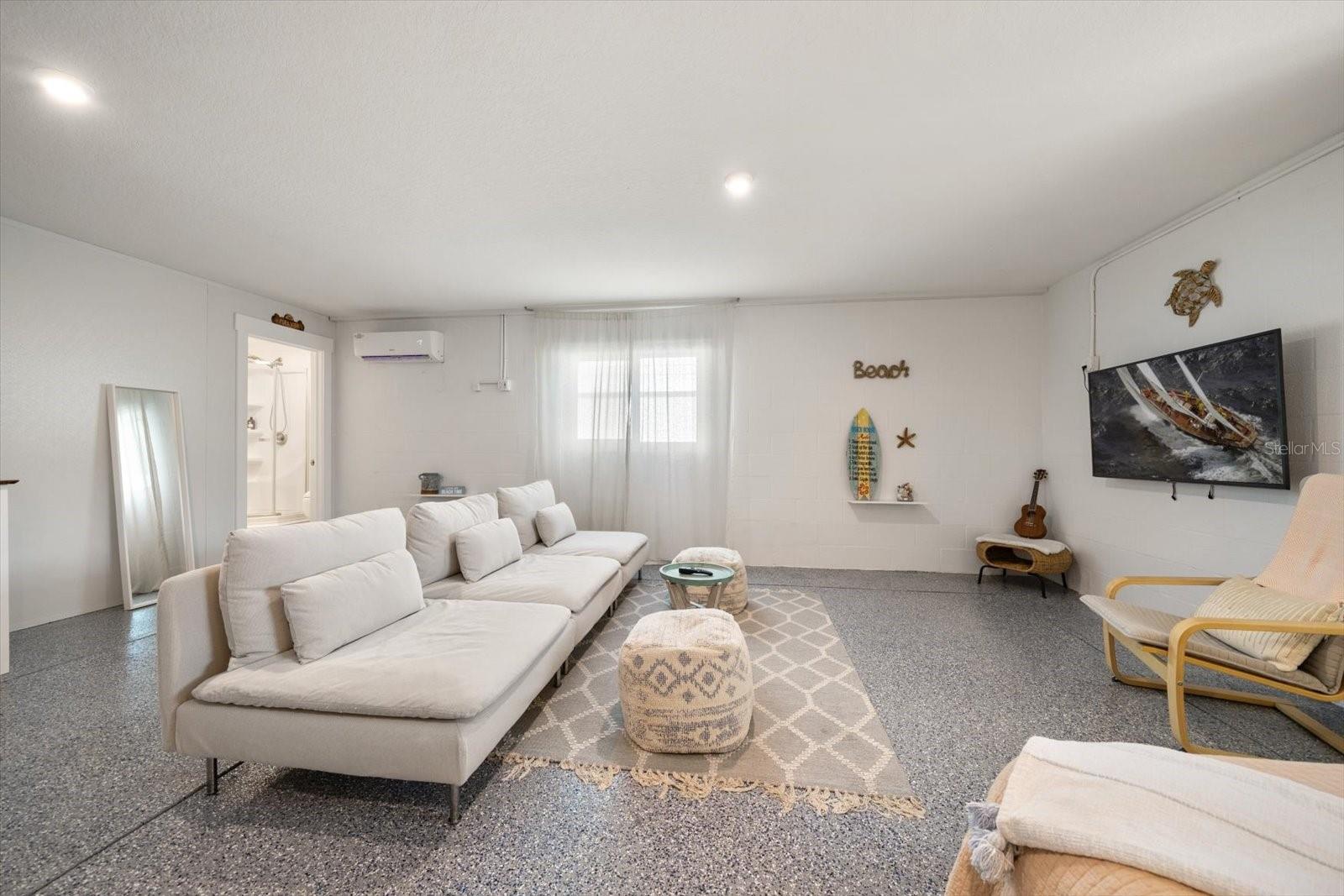 INDIAN BLUFF ISLAND - Residential Lease