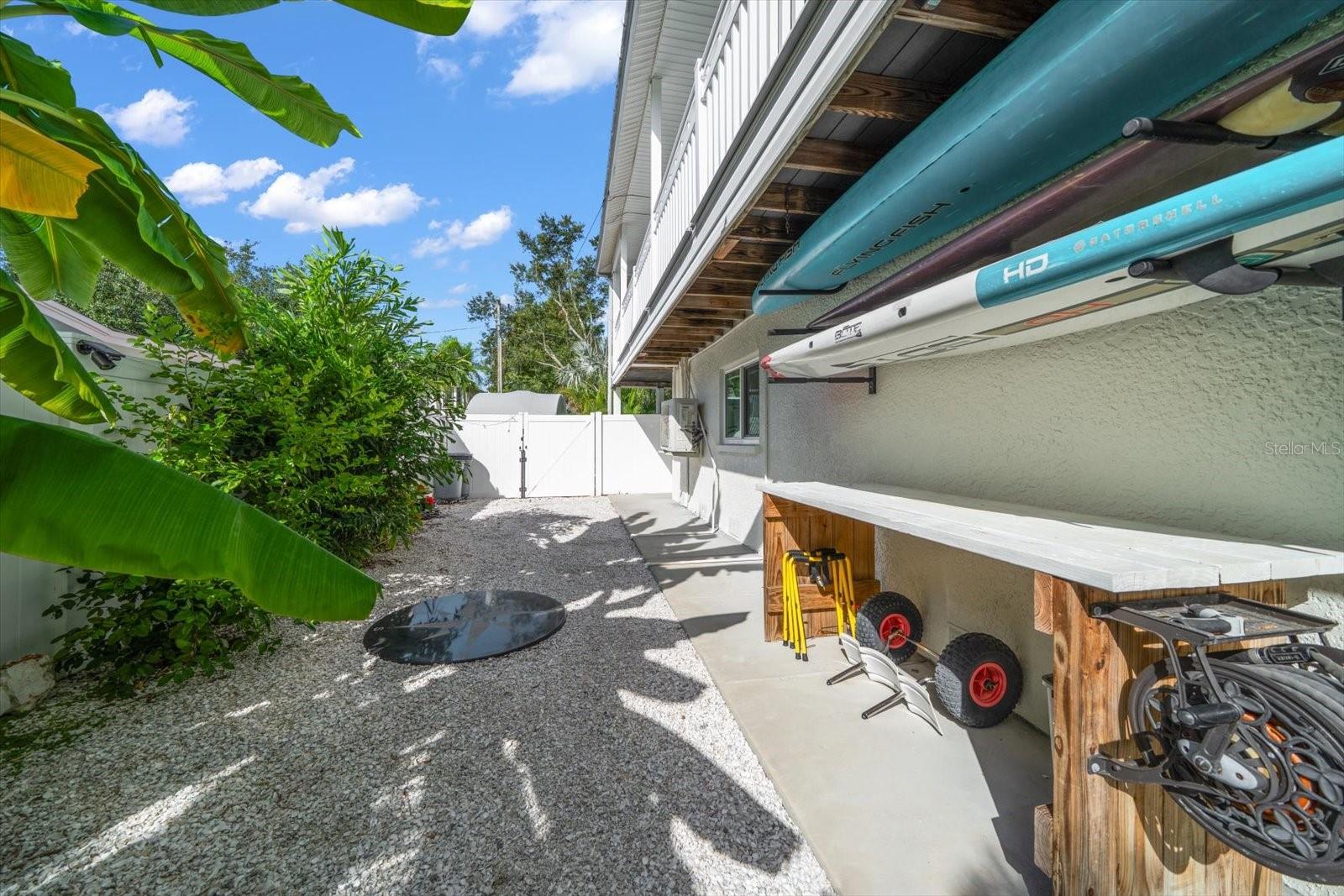 INDIAN BLUFF ISLAND - Residential Lease