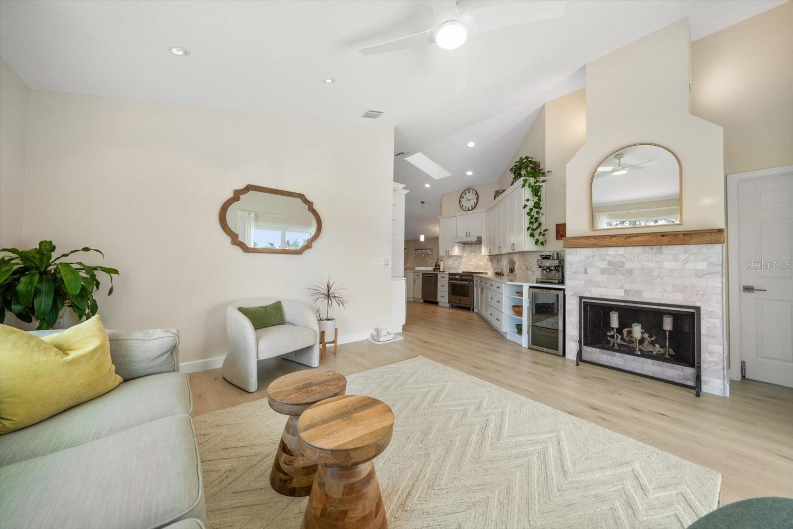 INDIAN BLUFF ISLAND - Residential Lease