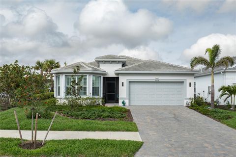 Photo of 9978 Bright Water Drive, Englewood, FL 34223 (MLS # A4689483)