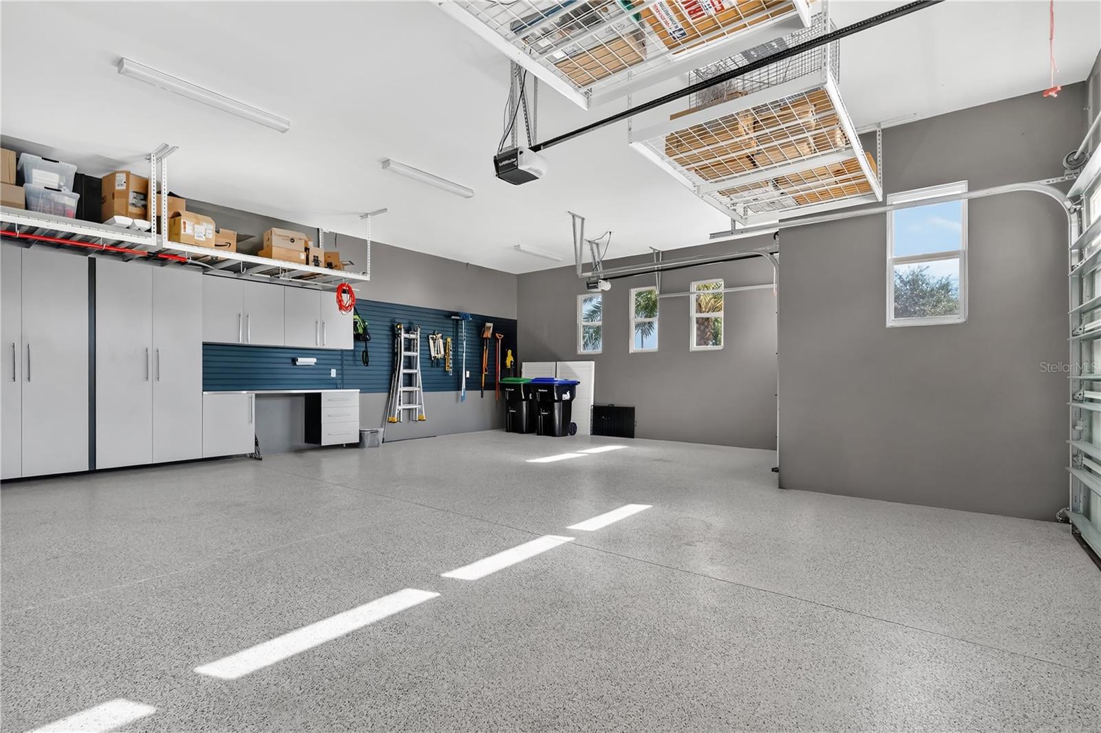 AVALON COVE - Residential