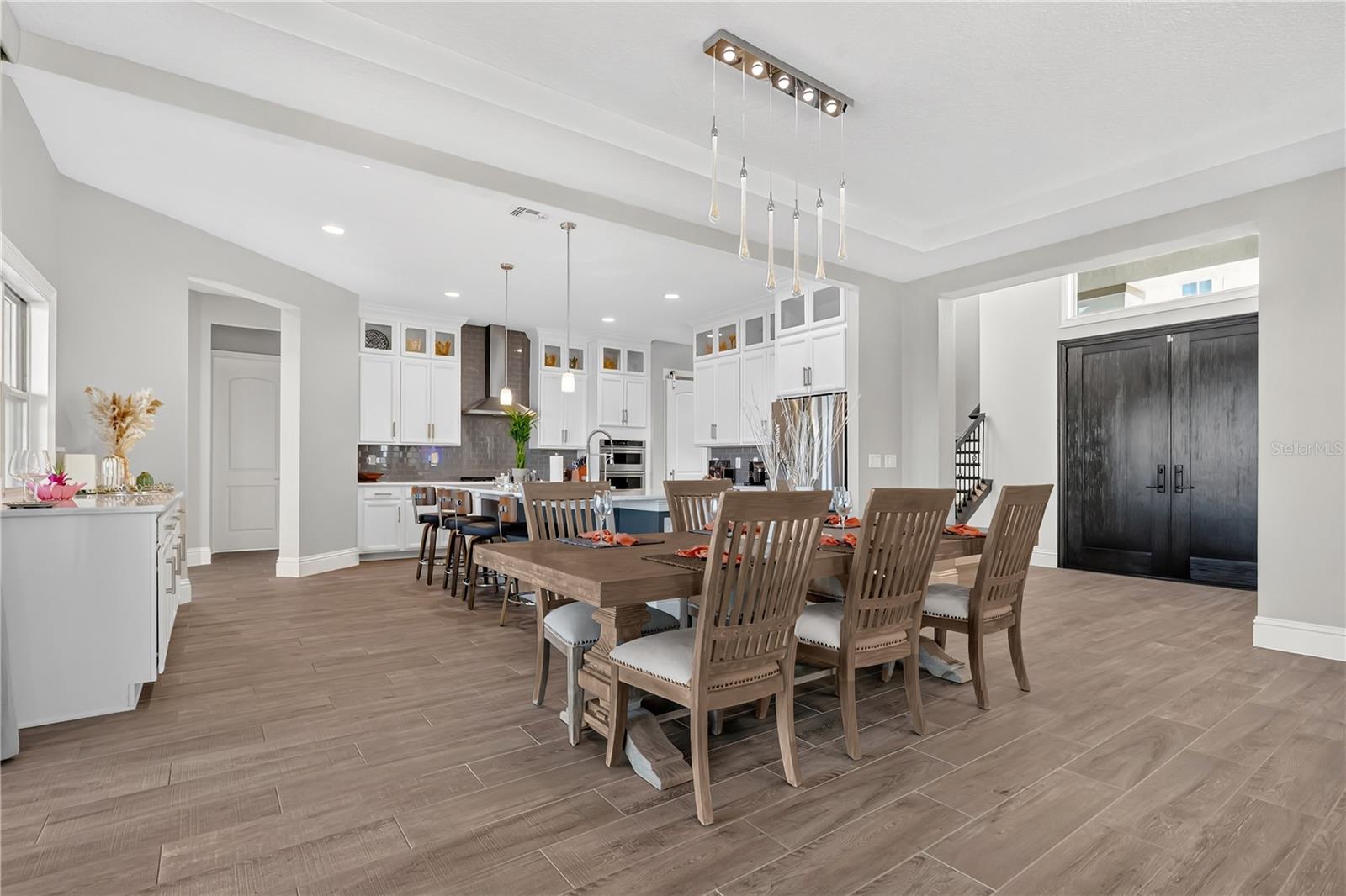 AVALON COVE - Residential