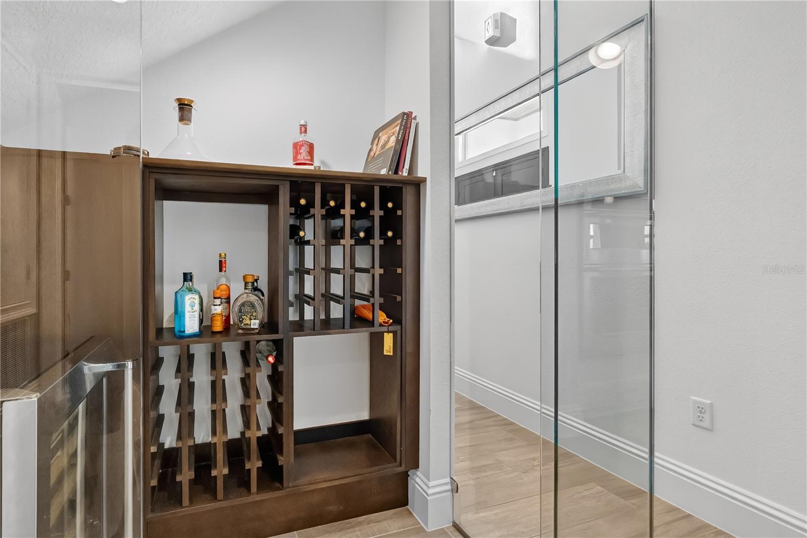 AVALON COVE - Residential