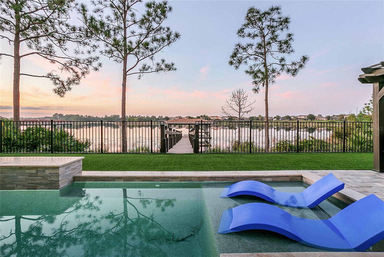 AVALON COVE - Residential